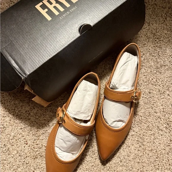 Elegant Tan Women's Mary Jane Shoes - Picture 2 of 7